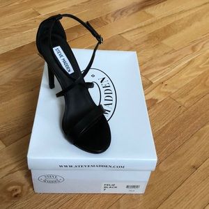 Steve Madden Feliz Heels